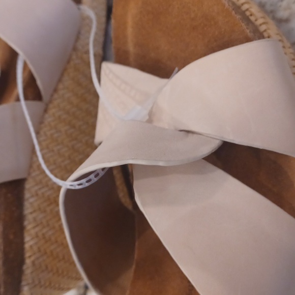 Sofft women's sz 9 sandals new $140 - Picture 5 of 5